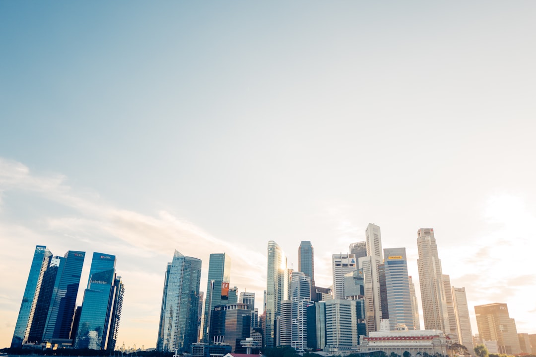 combien d'habitant a nimes​ 4